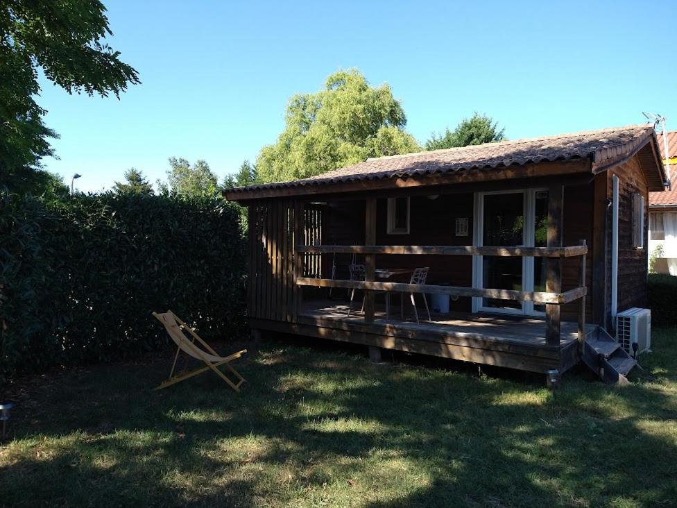 Domaine Des Epinettes Hotell Saint-Romain-de-Jalionas Exteriör bild