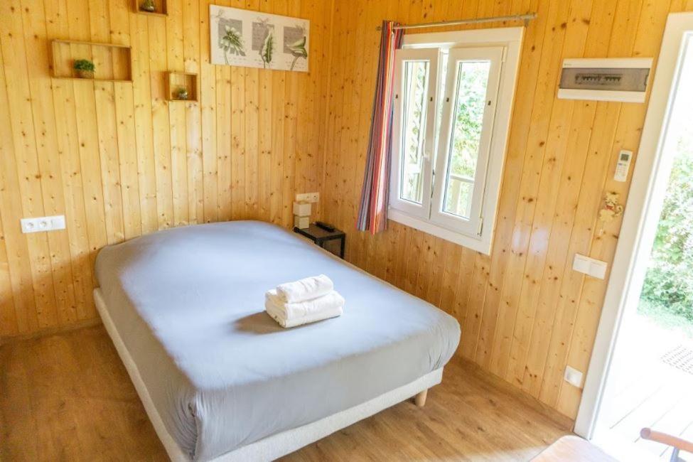 Domaine Des Epinettes Hotell Saint-Romain-de-Jalionas Exteriör bild